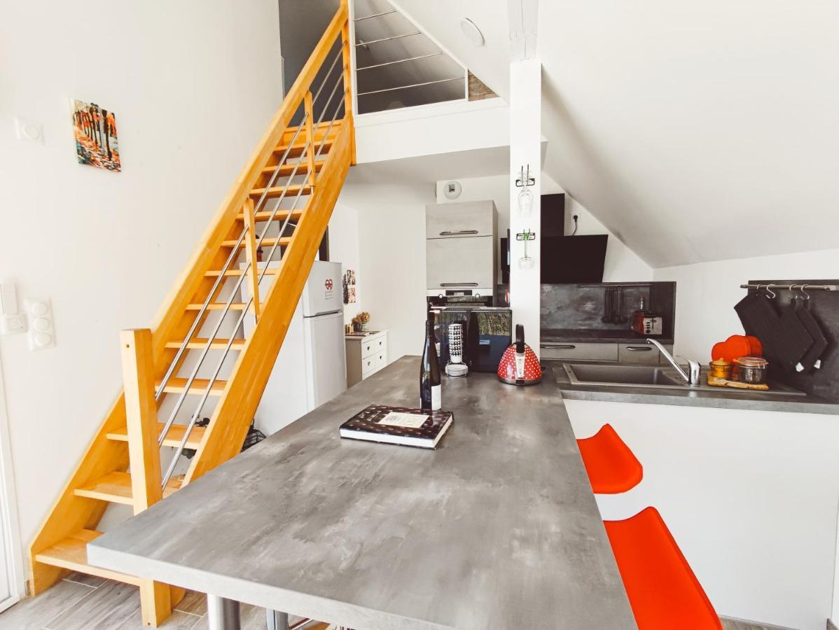 Janea Deep Red House Villa Reichsfeld Екстериор снимка